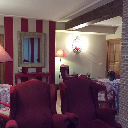 Hotel Rural Los Roturos Maestu Bagian luar foto