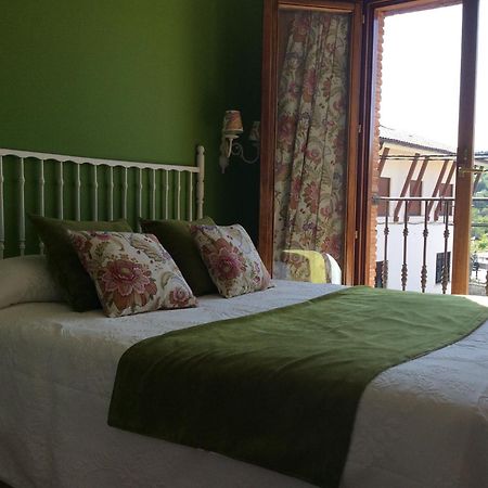 Hotel Rural Los Roturos Maestu Bagian luar foto