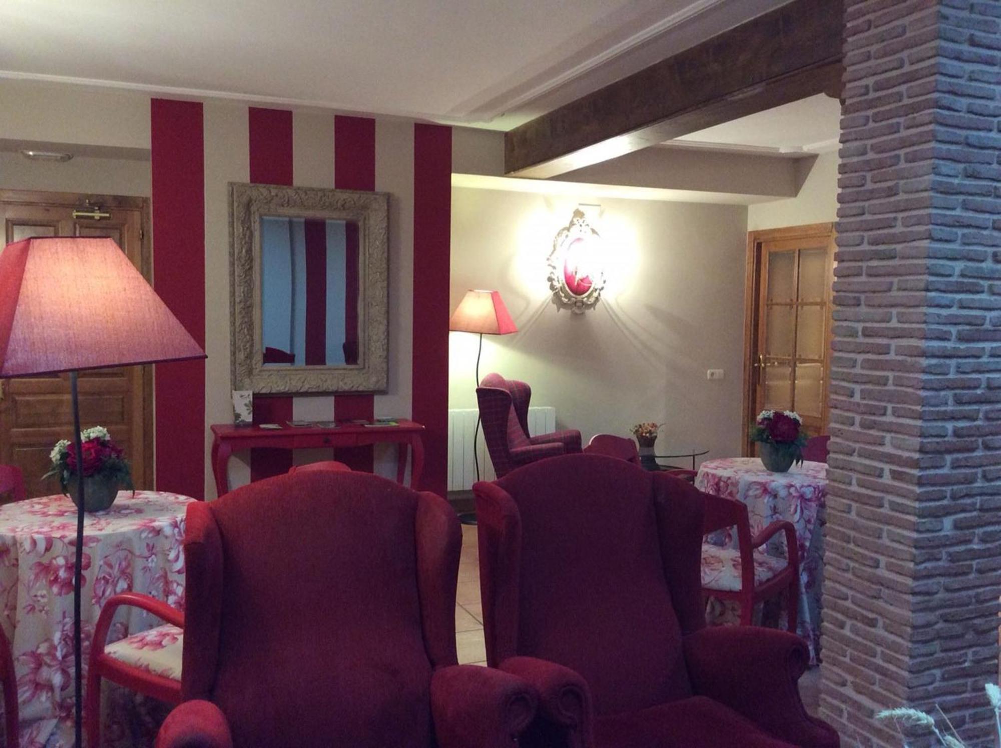 Hotel Rural Los Roturos Maestu Bagian luar foto