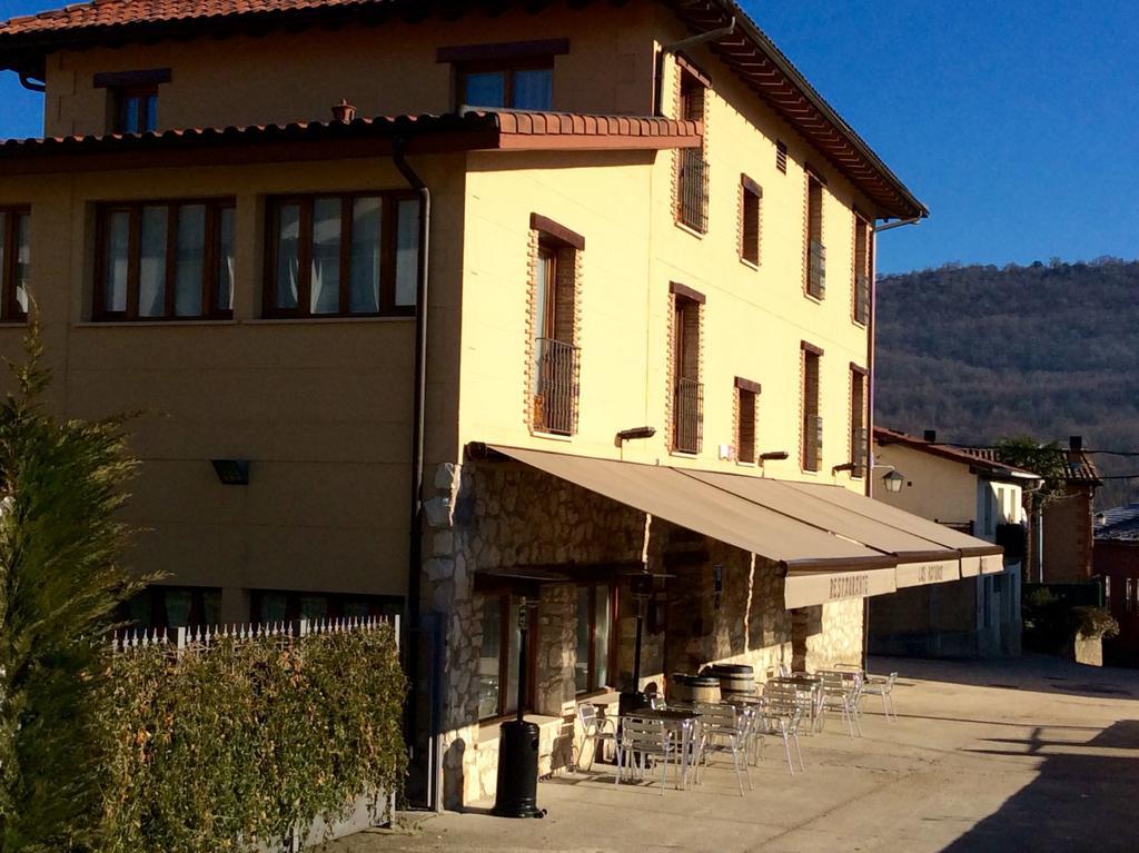 Hotel Rural Los Roturos Maestu Bagian luar foto
